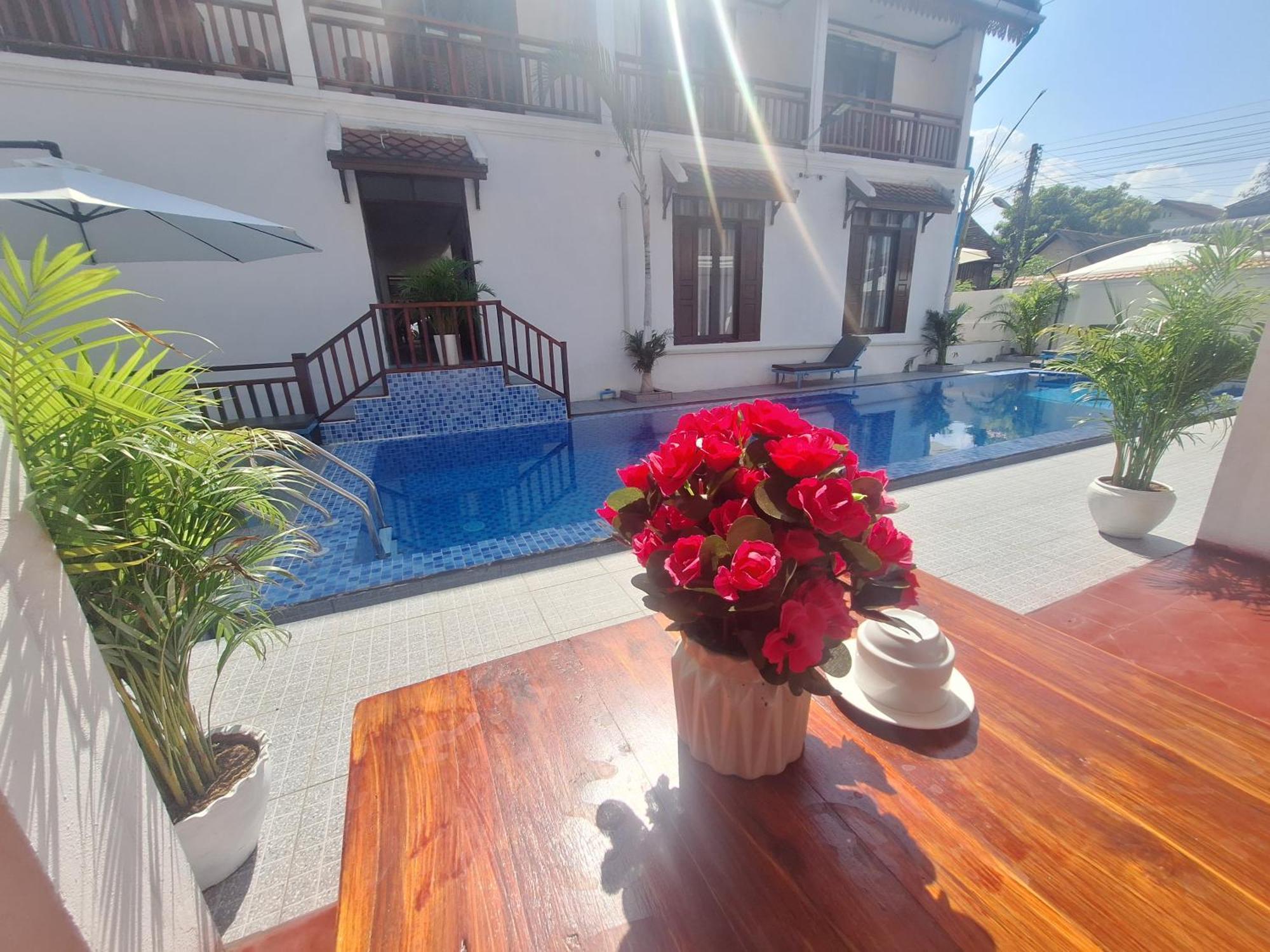Luang Prabang Pavilion Hotel & Travel المظهر الخارجي الصورة