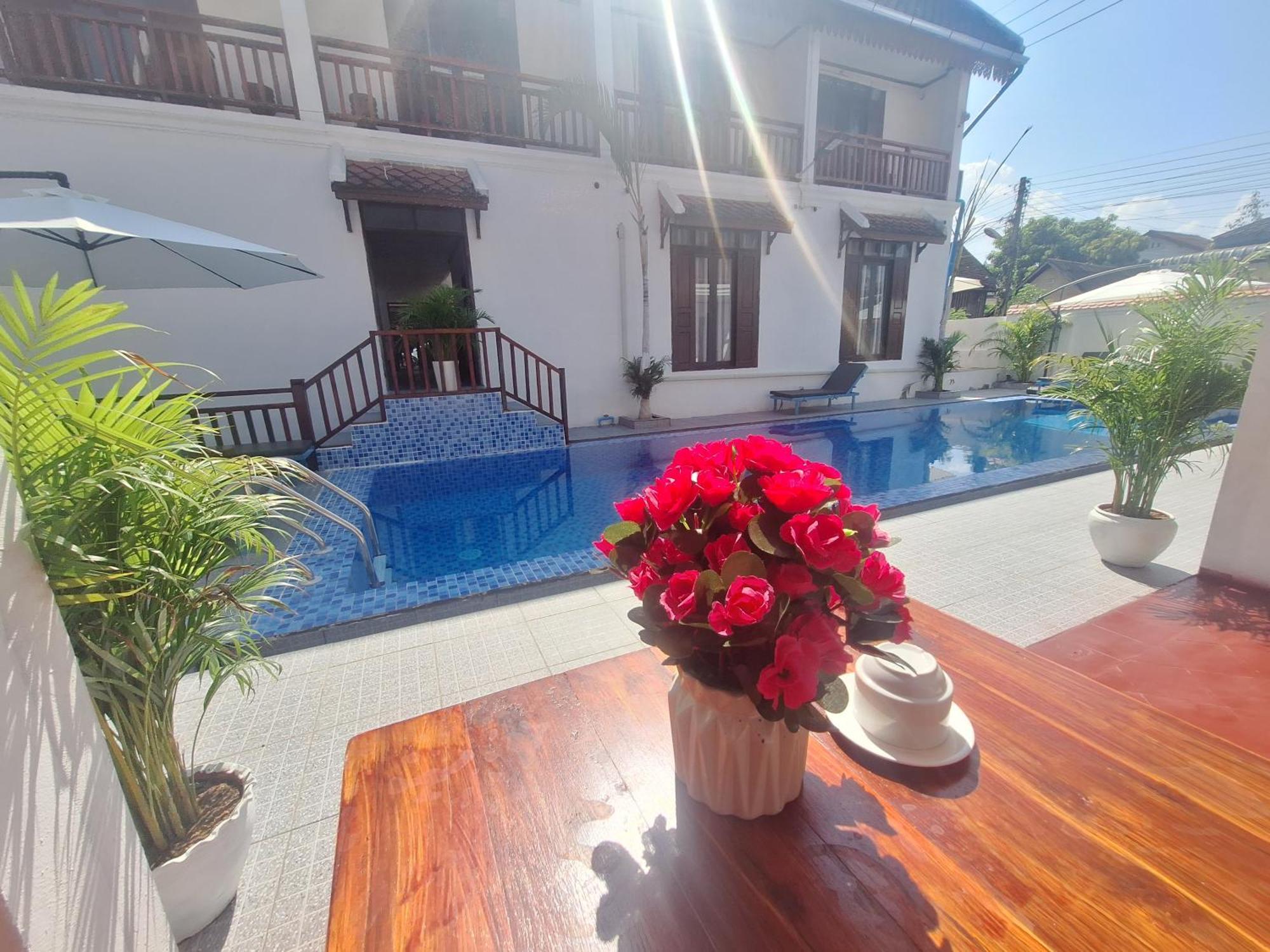 Luang Prabang Pavilion Hotel & Travel المظهر الخارجي الصورة